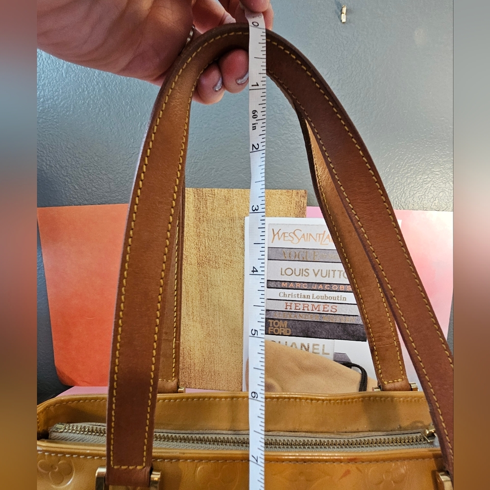 👜Louis Vuitton Vernis Houston Logo Embossed Tote Bag 🏵 - Picture 9 of 17